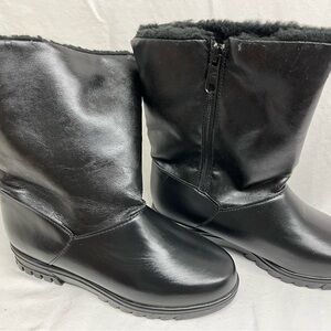 TOE WARMERS W SUMMIT BLACK BOOTS Made In Canada BRAND NEW IN BOX